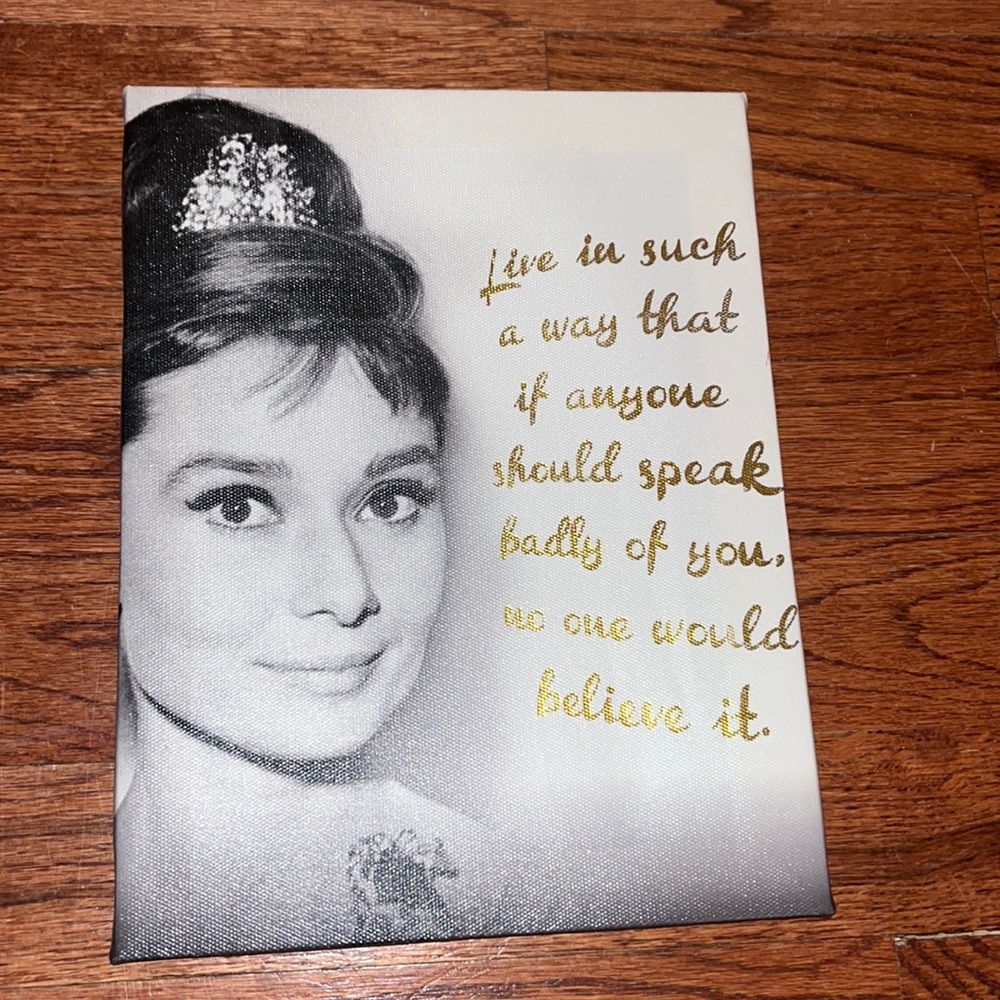 AUDREY HEPBURN CANVAS